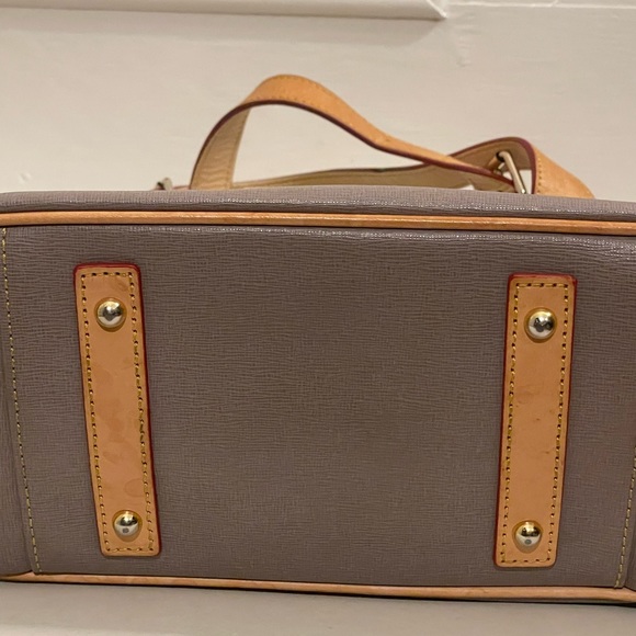 Dooney and Bourke gray & tan leather double strap zipper tassel shoulder bag - Picture 15 of 16